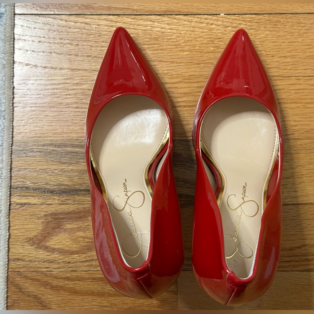 ✨NWOT✨ Jessica Simpson Cassini Glossy Red Heels size 6.5
